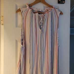 Torrid sleeveless top